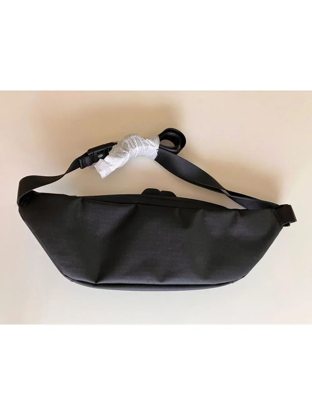 NWOT RE:FORM ES:01 Essential Sling Bag 1.2L Minimalist Weatherproof Black Unisex